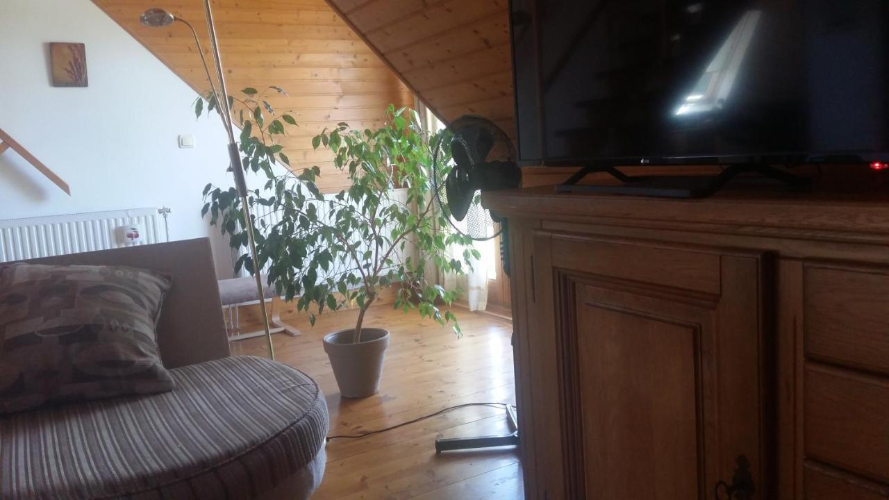 Komfort Apartman Эгер Экстерьер фото