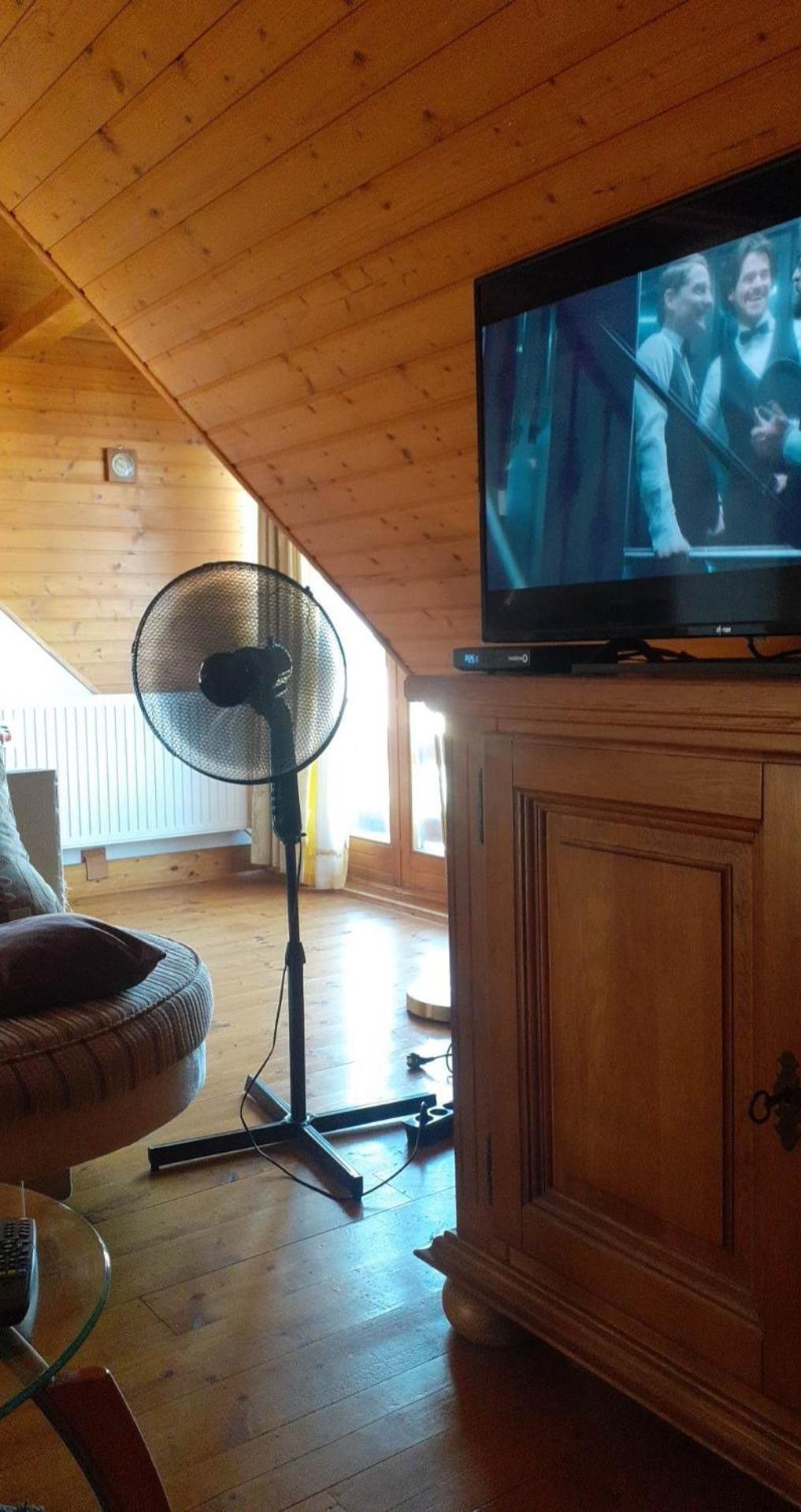 Komfort Apartman Эгер Экстерьер фото