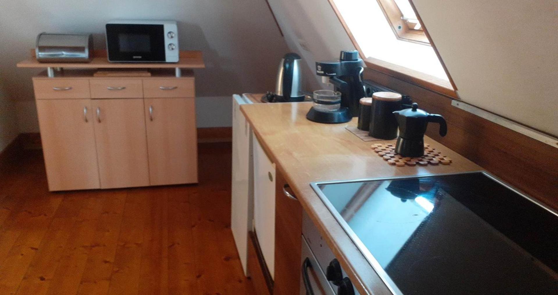 Komfort Apartman Эгер Экстерьер фото